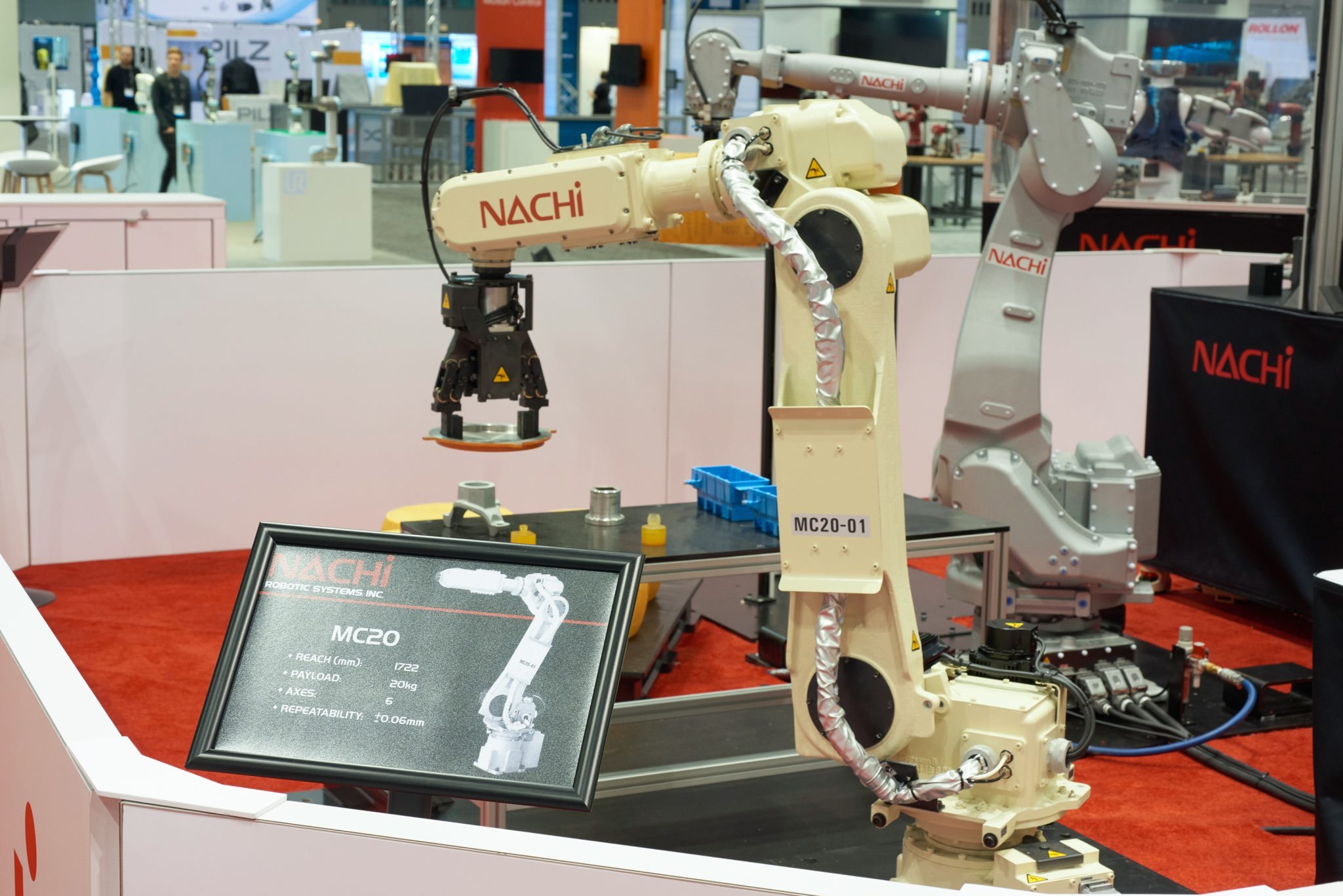 Nachi machine tending robots